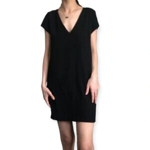 BABATON Aritzia Baggy Silky Shift Dress Forrest Green V-Neck Short Sleeve Small